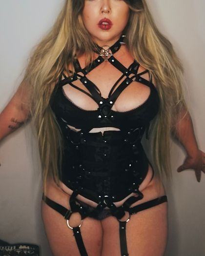 under_thunder_thighs OnlyFans picture