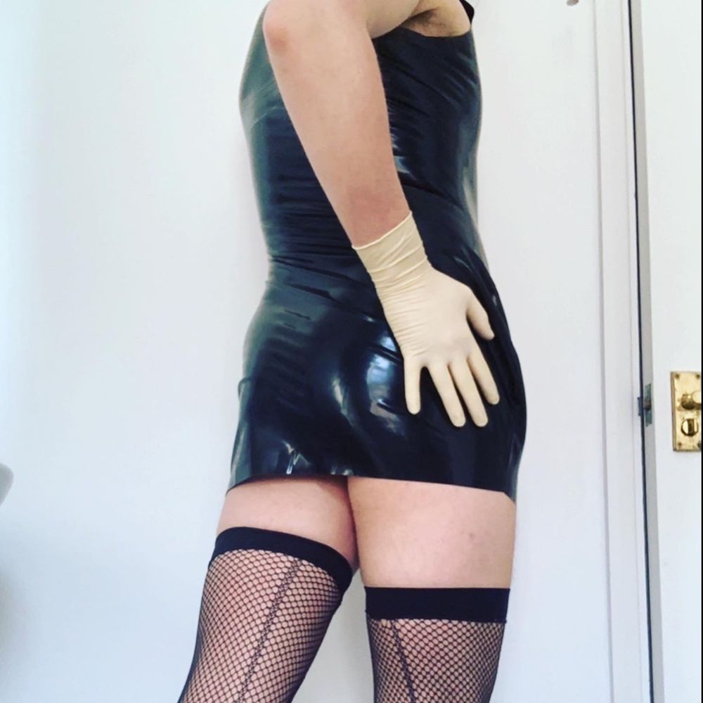 latexfem OnlyFans profile picture