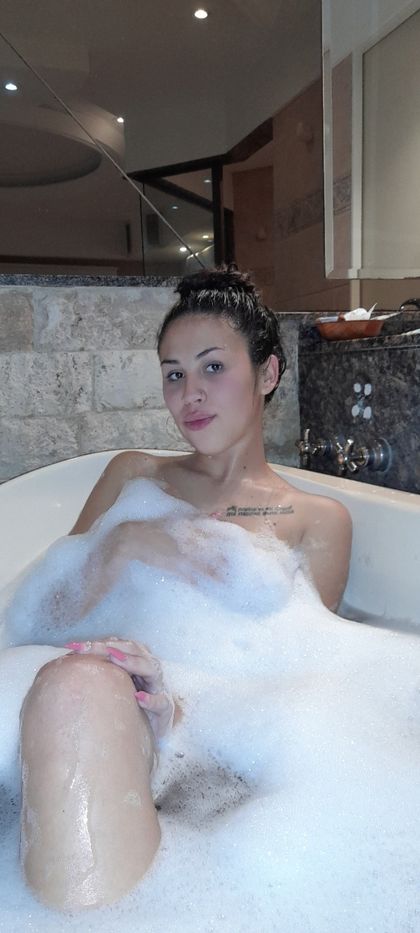 ludbenitez OnlyFans picture