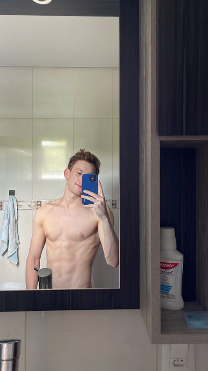tomlovenuts OnlyFans picture