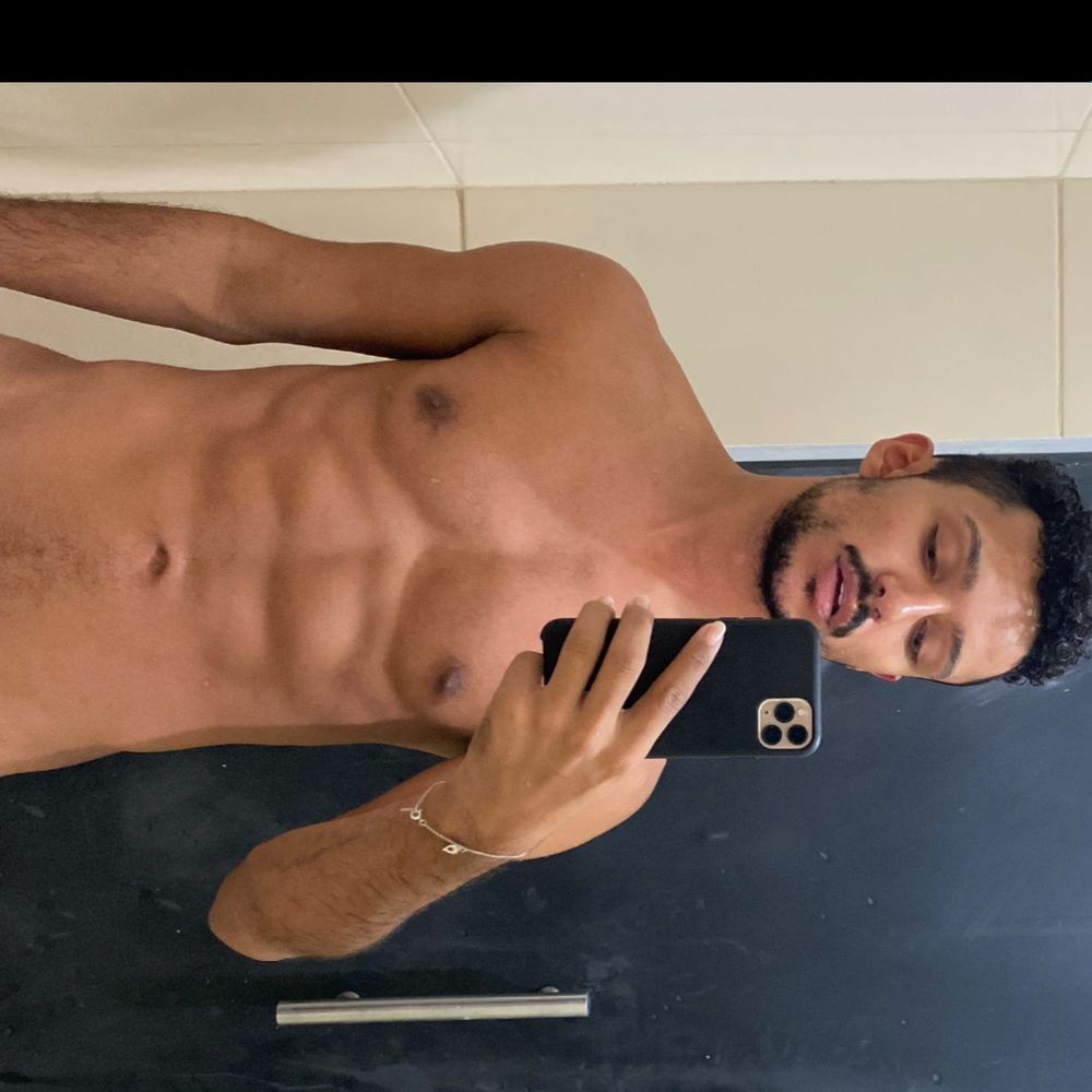 omarsantos21cm OnlyFans profile picture