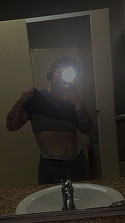 riskeyriley OnlyFans picture