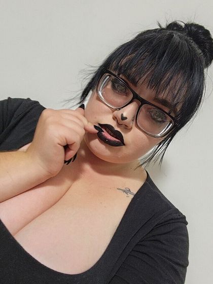 emberdoesthings OnlyFans picture