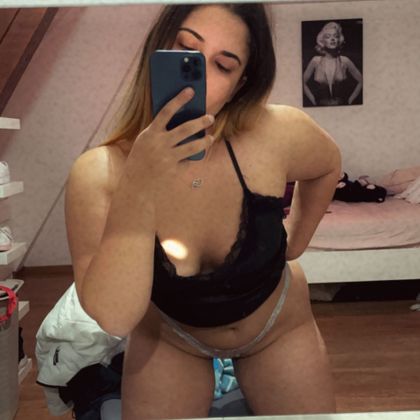 u184671401 OnlyFans picture