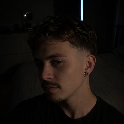 ellis.ftm OnlyFans picture