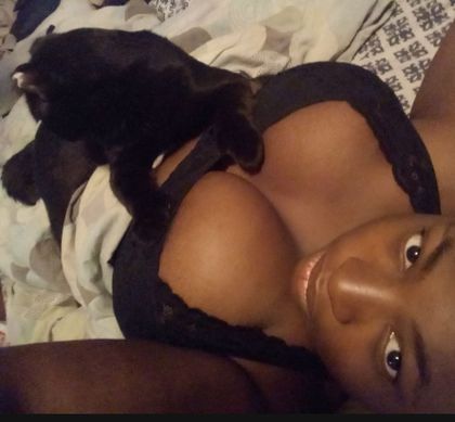 vonnelee OnlyFans picture