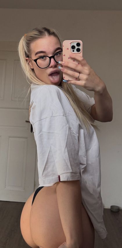elinka18 OnlyFans picture
