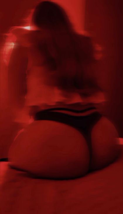 madsthensfwmom OnlyFans picture