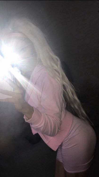 kyraxxxo OnlyFans picture