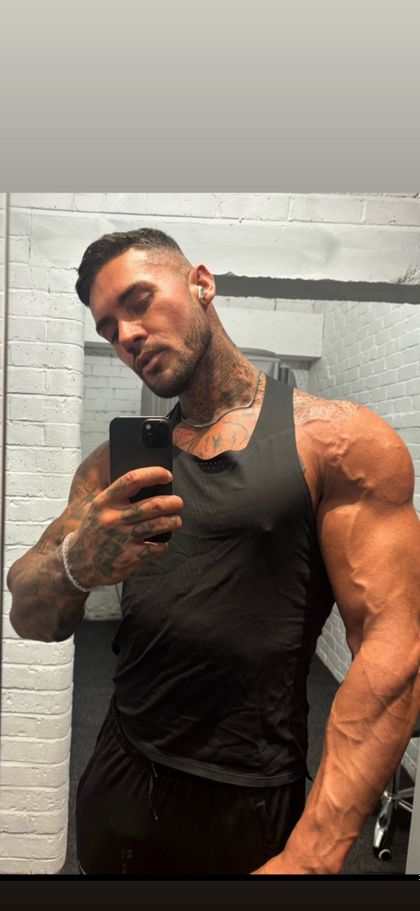 uk_alpha1 OnlyFans picture