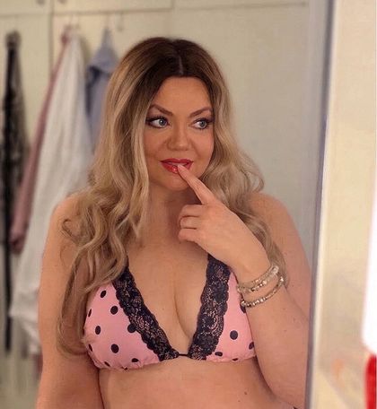 rosa_curves OnlyFans picture