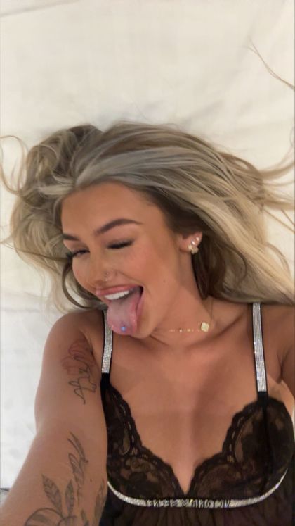 ellienutts OnlyFans picture