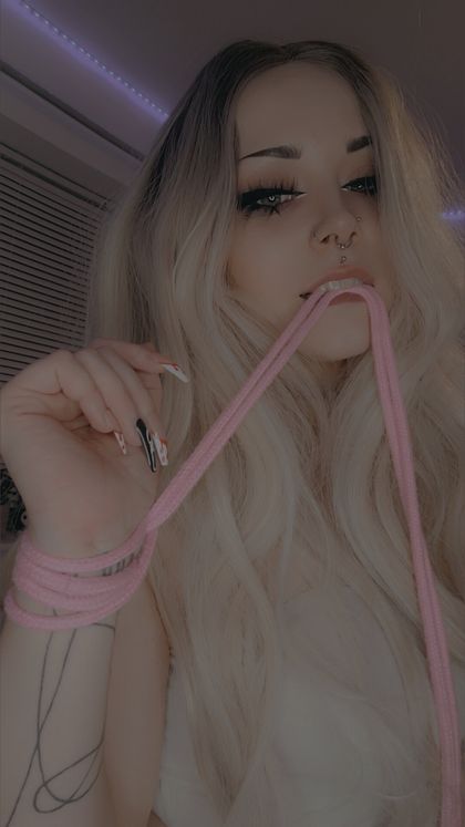 cryptidwaifu OnlyFans picture
