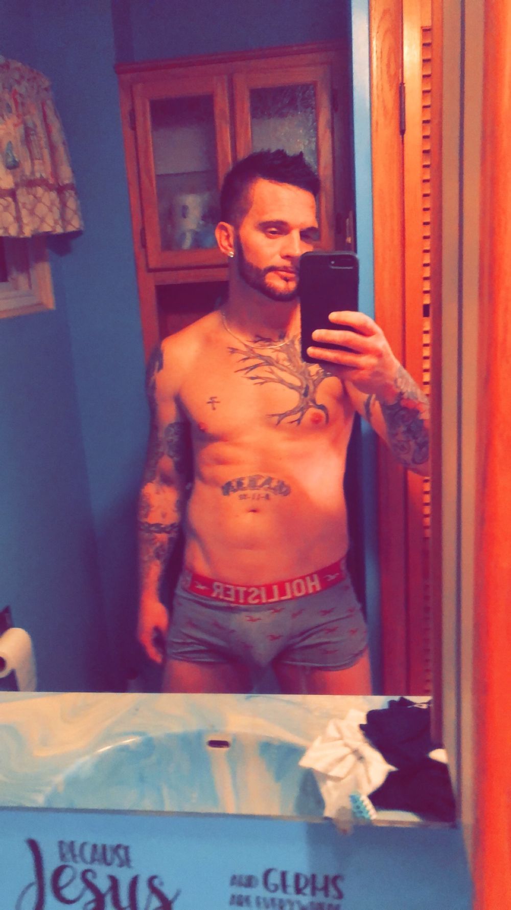 whiteboigottamonster OnlyFans profile picture