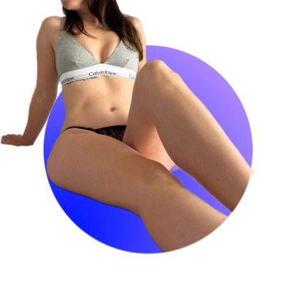 petitecanadianmom OnlyFans picture