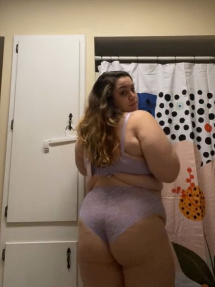 honeyxbee222 OnlyFans picture