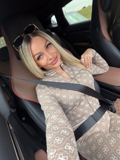 hotblondesarah OnlyFans picture