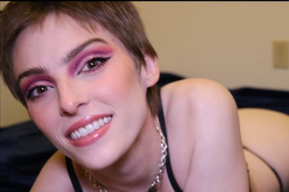 nikole_flower_rose OnlyFans picture