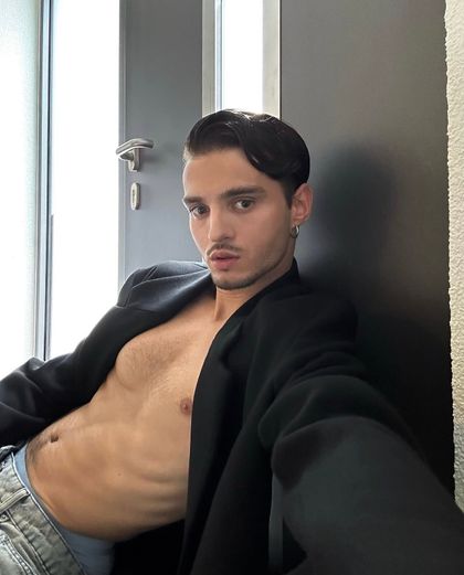 luebason OnlyFans picture
