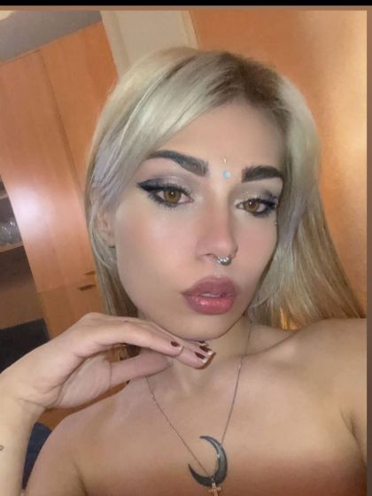 angelbambiof OnlyFans picture