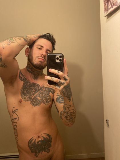 ethanbladexxx OnlyFans picture