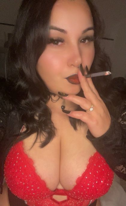 anayssmokinggirl OnlyFans picture