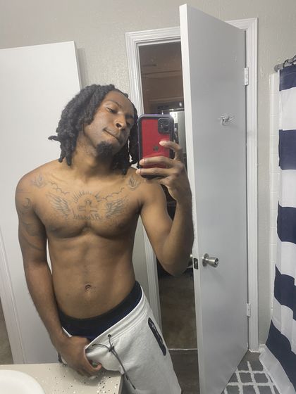 kendeezzy OnlyFans picture
