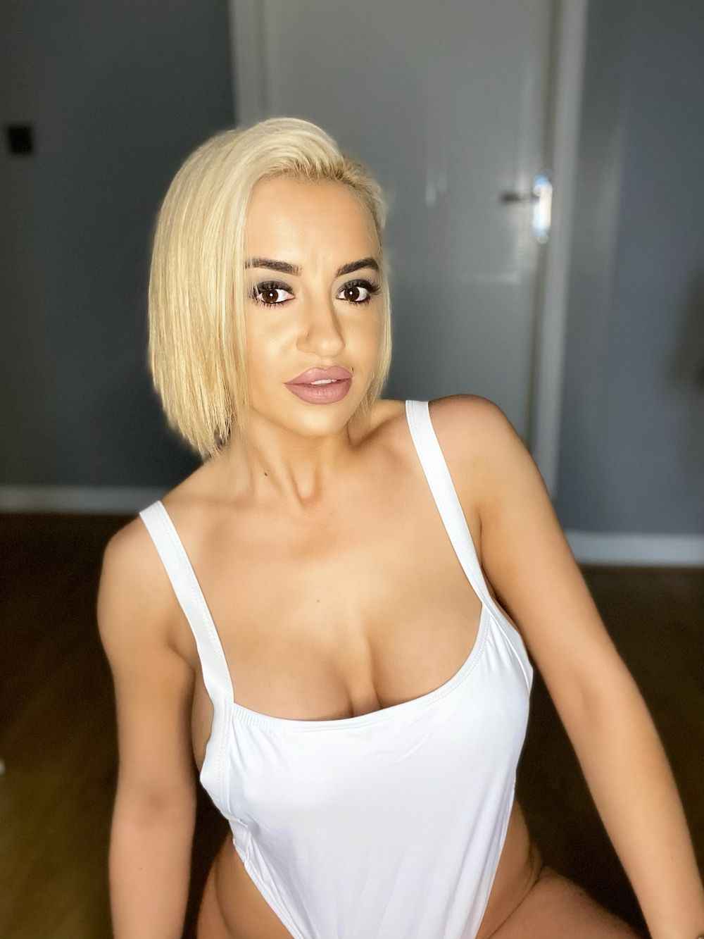 tinarosa OnlyFans profile picture