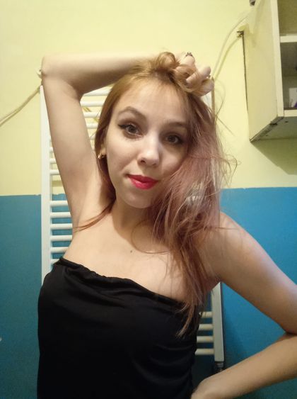 luanared OnlyFans picture