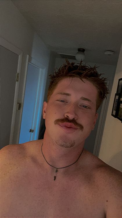 redhotroach OnlyFans picture