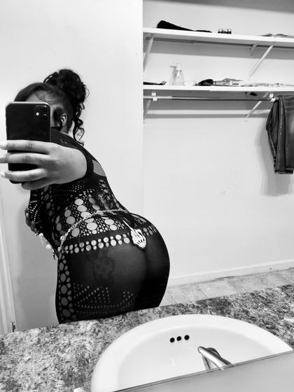 symonemoans6998 OnlyFans picture