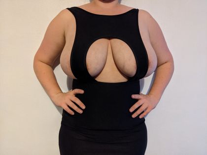 naturalbustyhotwife OnlyFans picture