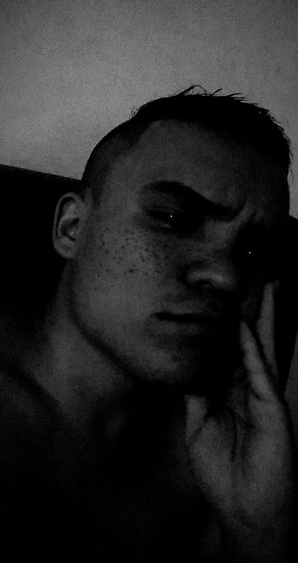 l_f_2697 OnlyFans picture