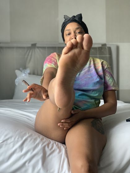 hippytoesnsolesss OnlyFans picture