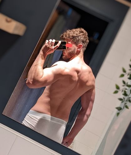 cheekybathroomselfies OnlyFans picture