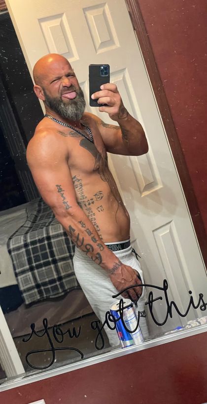 camacho1982 OnlyFans picture