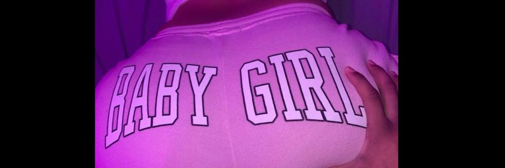 exclusively_ari OnlyFans profile picture