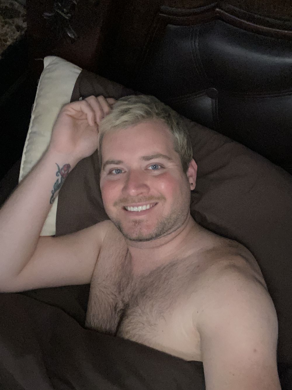essentialgay OnlyFans profile picture