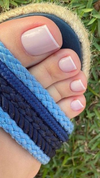 Miss feet
