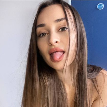 Best Hot Sophia OnlyFans Accounts | FansMetrics.com