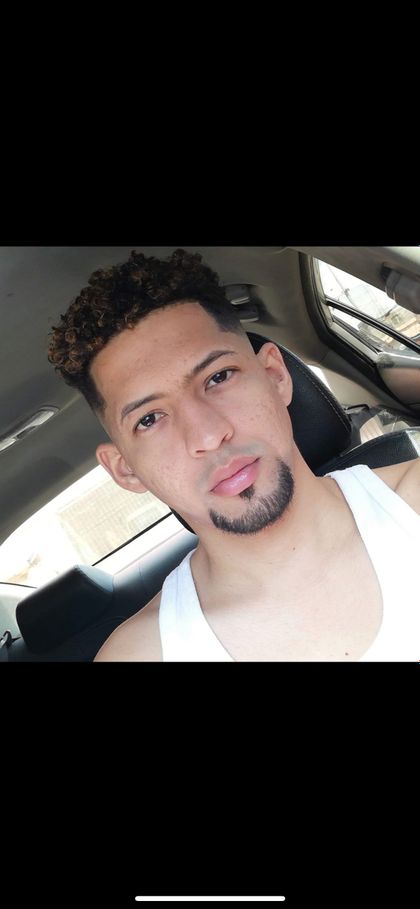 u19552019 OnlyFans picture