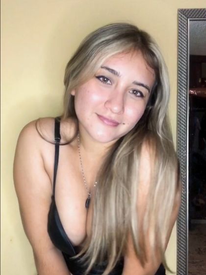 aurorabrrt OnlyFans picture