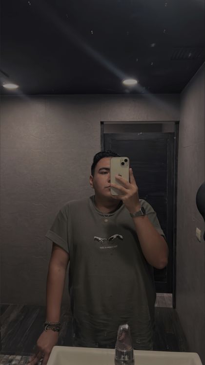enriquetapia_1 OnlyFans picture