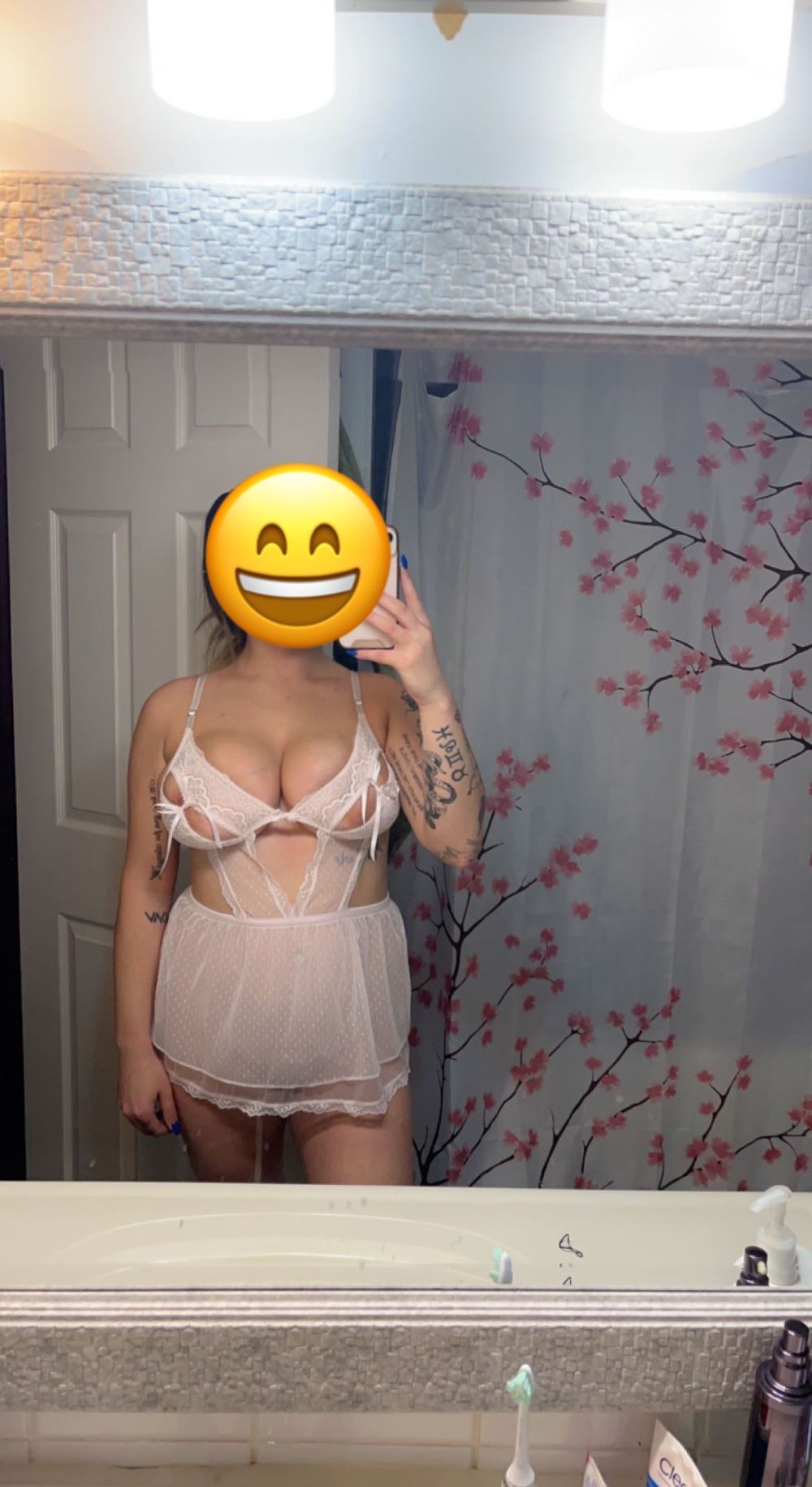 arielaxx OnlyFans profile picture