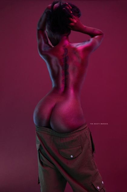 queenpenzi OnlyFans picture