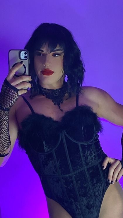 isahilton1 OnlyFans picture