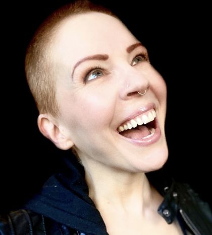 Best Hot Chloesilk OnlyFans Accounts | FansMetrics.com