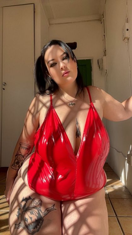 katianatinika OnlyFans picture