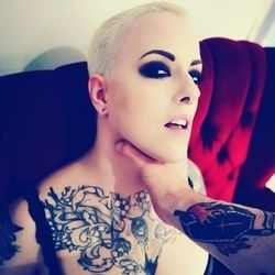 frankiefuckingrose OnlyFans picture