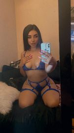 rozaaybabby OnlyFans - Free Trial - Photos - Socials | FansMetrics.com